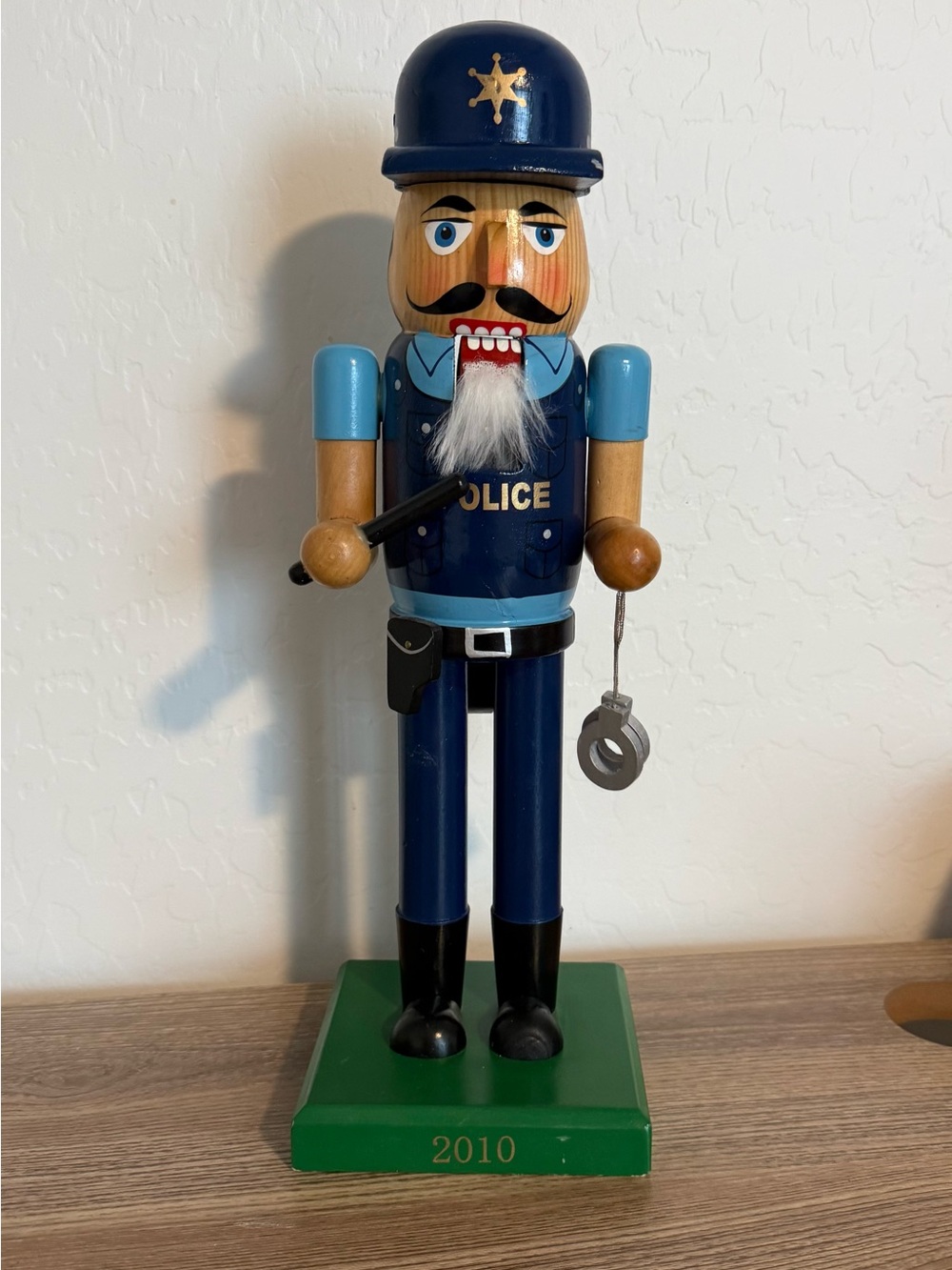 Limited Edition Police Nutcracker 2010 26/10650 Christmas Handcuffs 14” Target